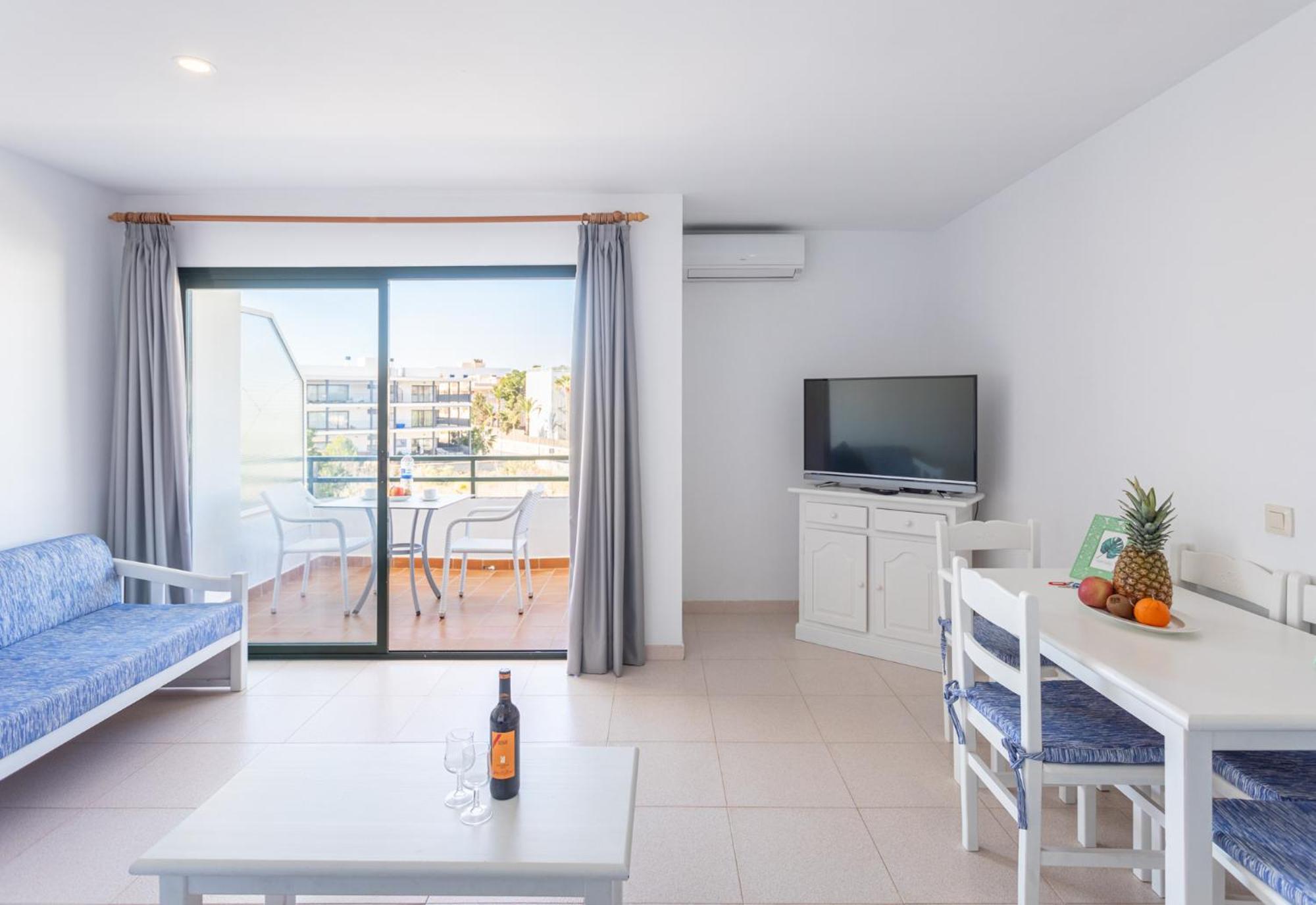 Apartamentos Es Dolc Колонья Сант Джордин Экстерьер фото